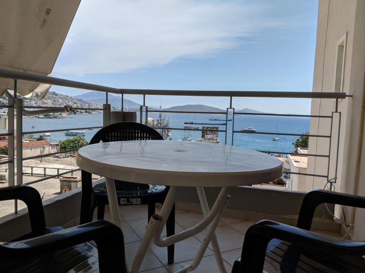 Seafront Apartment Saranda Zewnętrze zdjęcie